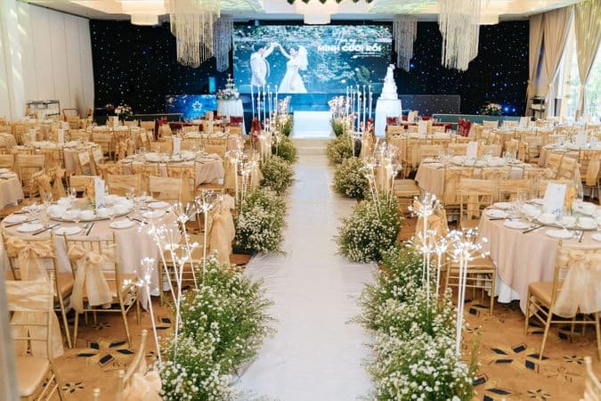 Tiệc cưới nhà gái